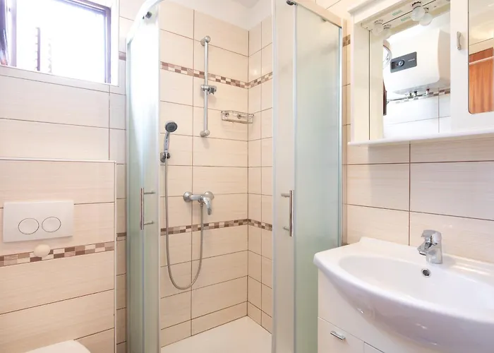 Marin Zarok 아파트