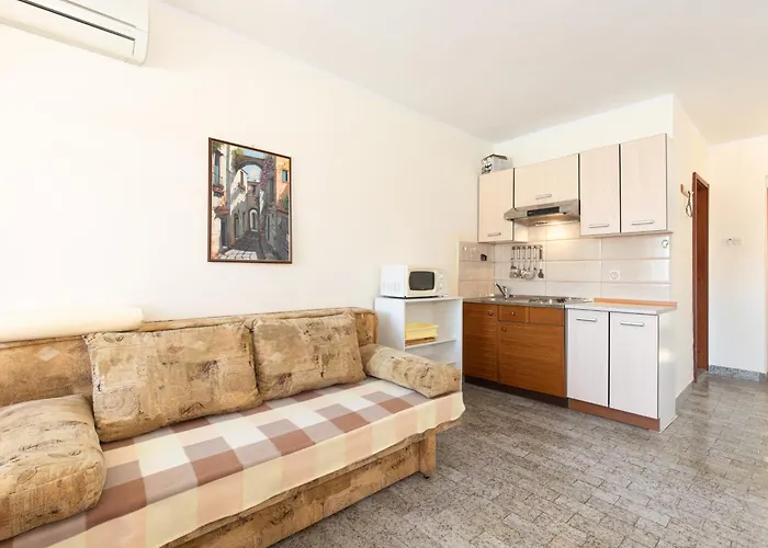 Apartment Marin Zarok Baska (Krk)